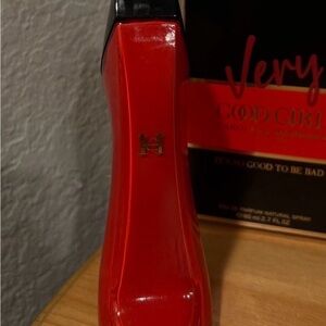 Carolina Herrera Very Good Girl Red Perfume